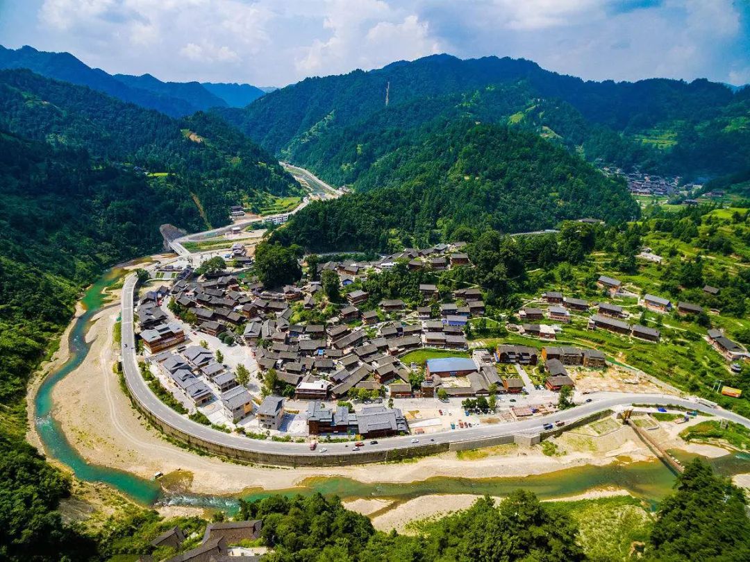 贵州，地理、历史与文化的探索之旅